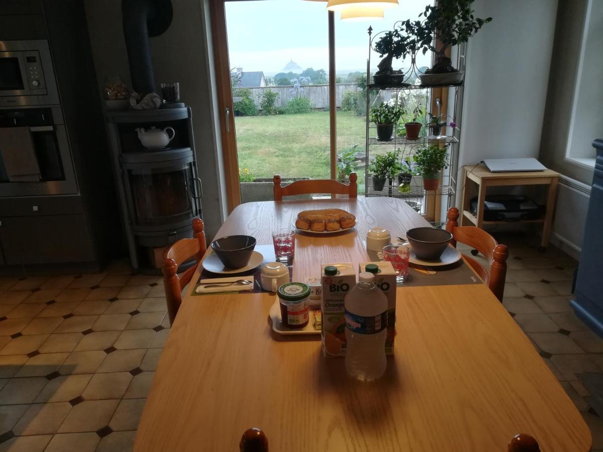 Les Agapanthes Bed & Breakfast Huisnes-sur-Mer Eksteriør bilde