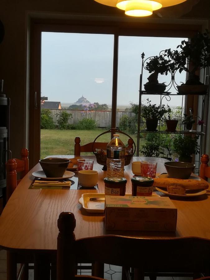 Les Agapanthes Bed & Breakfast Huisnes-sur-Mer Eksteriør bilde